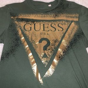 Guess limited addition T-shirt